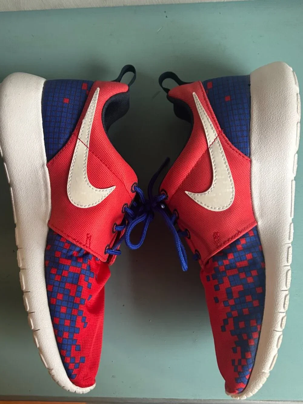 Nike Roshe One Print Pixel GS Light Crimson Blue Youth Size 5.5 Style 677782-601